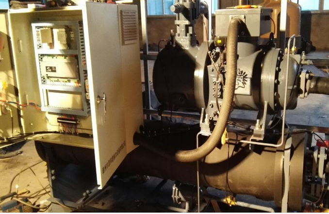 螺桿式冷水機(jī)組/冷凍機(jī)組/制冷設(shè)備/10a萬大卡制冷量